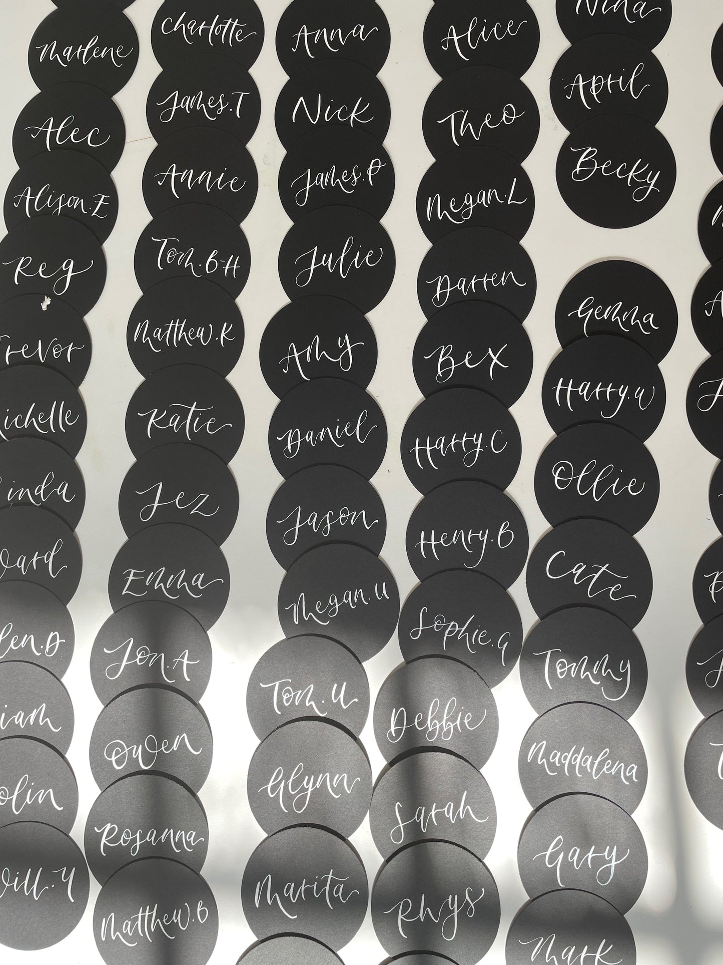 Black Circle Place Cards