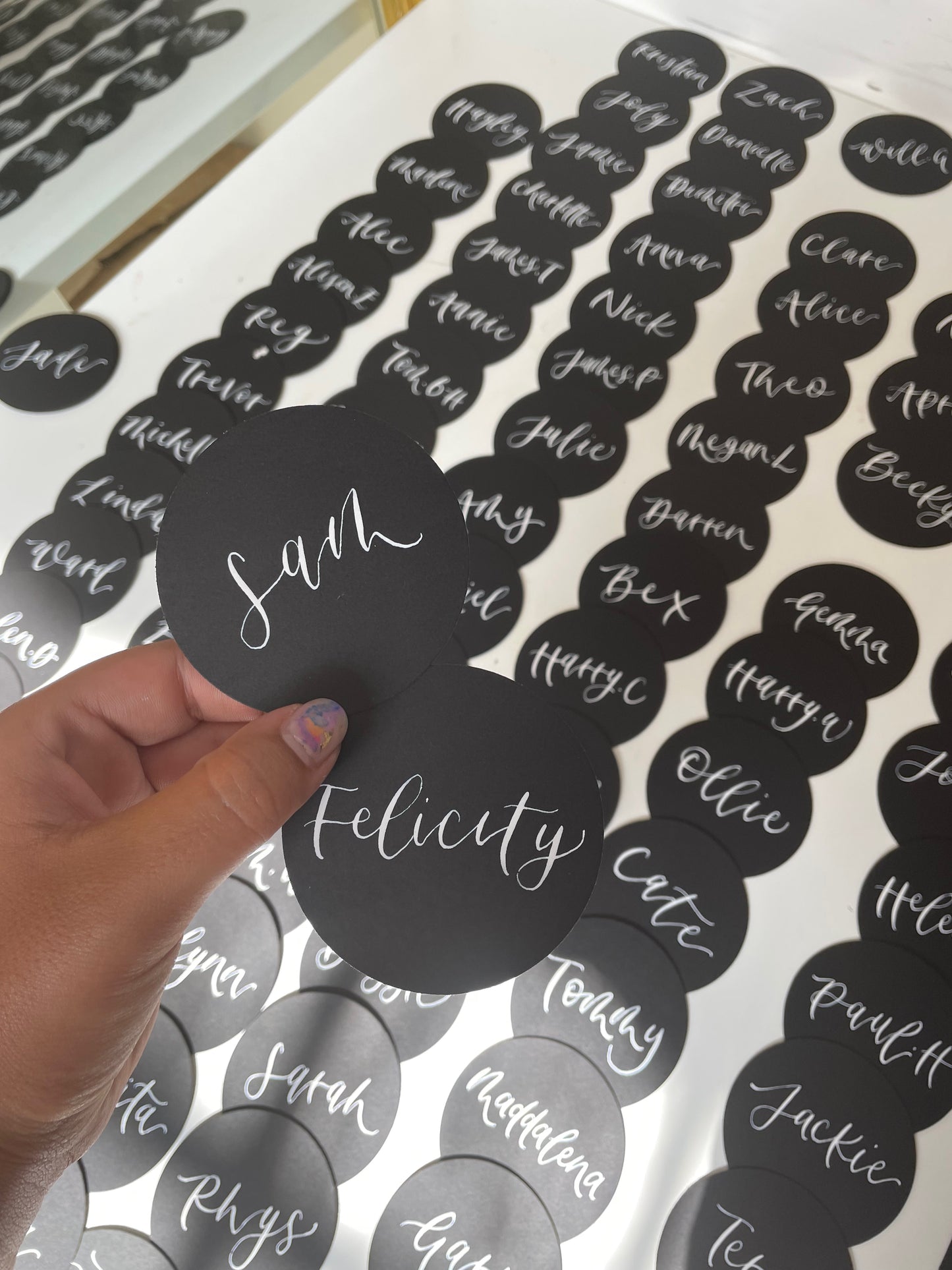 Black Circle Place Cards